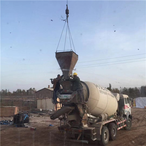 安新县“精准瞄准”—— 吊车的 “定位导航” 技术